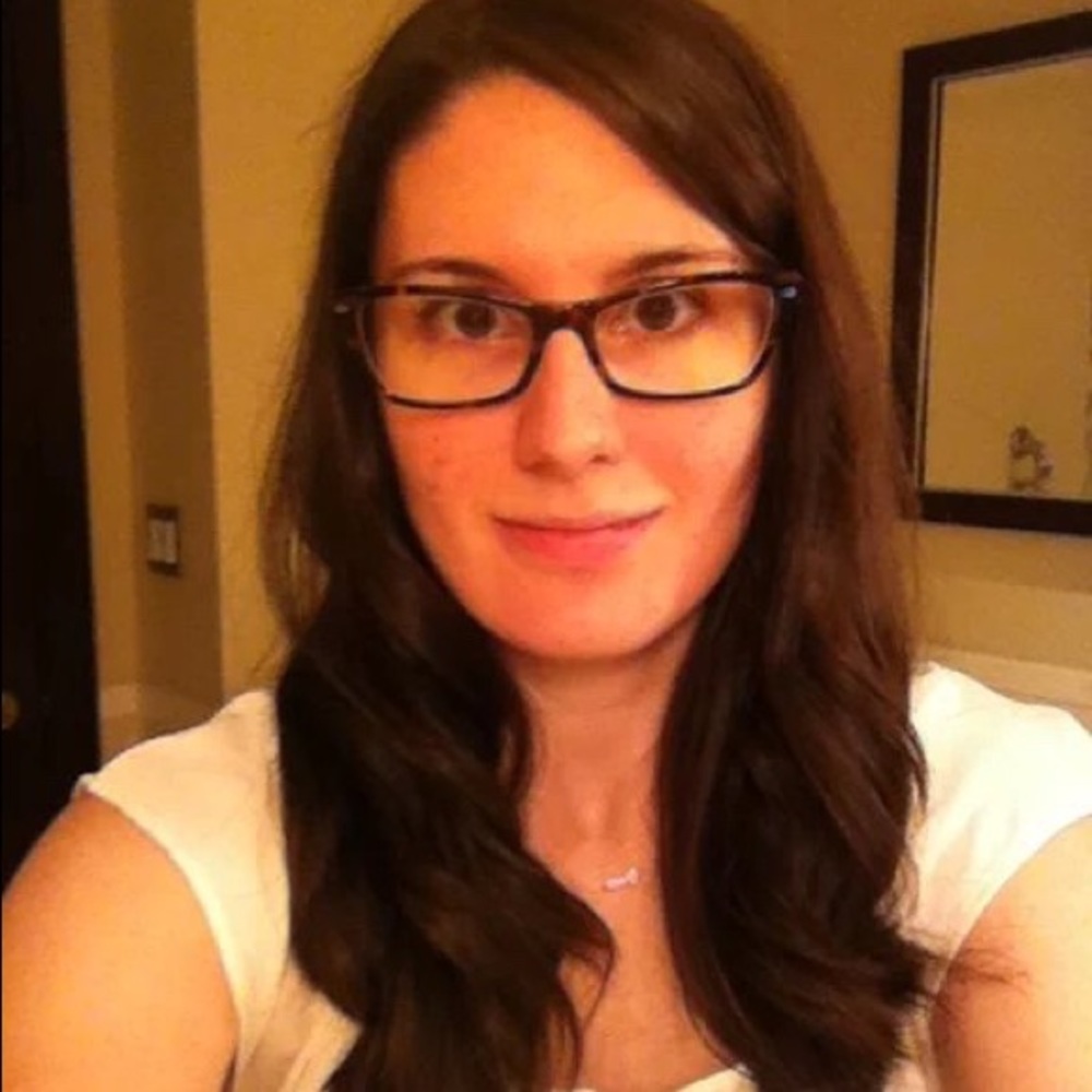 Meet your Posher, Cassandra